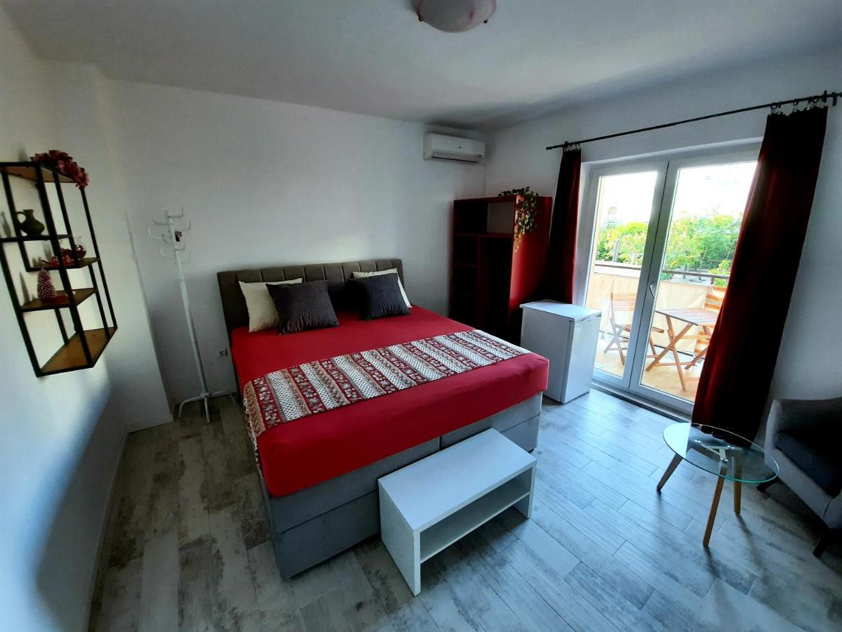 Apartments Zoro Primošten Esterno foto