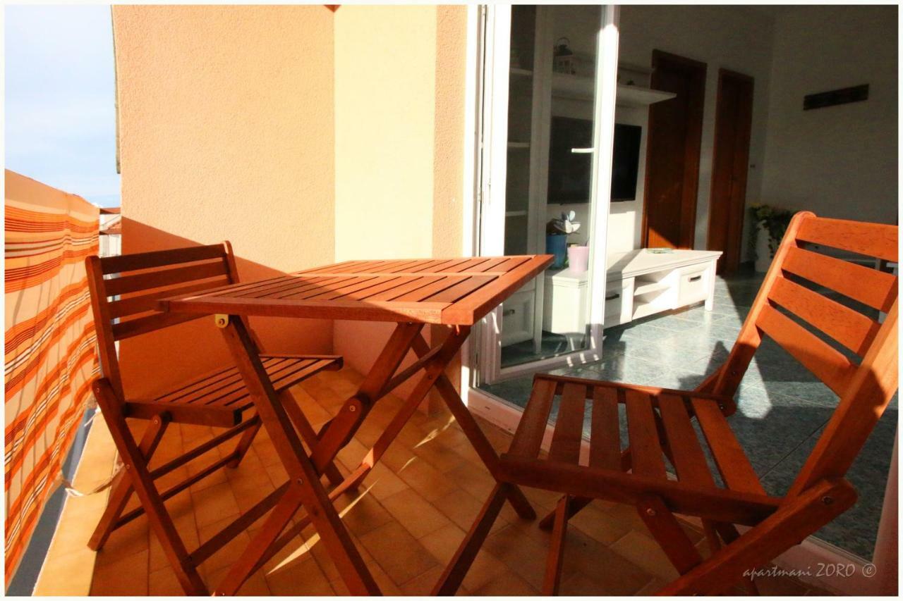Apartments Zoro Primošten Esterno foto