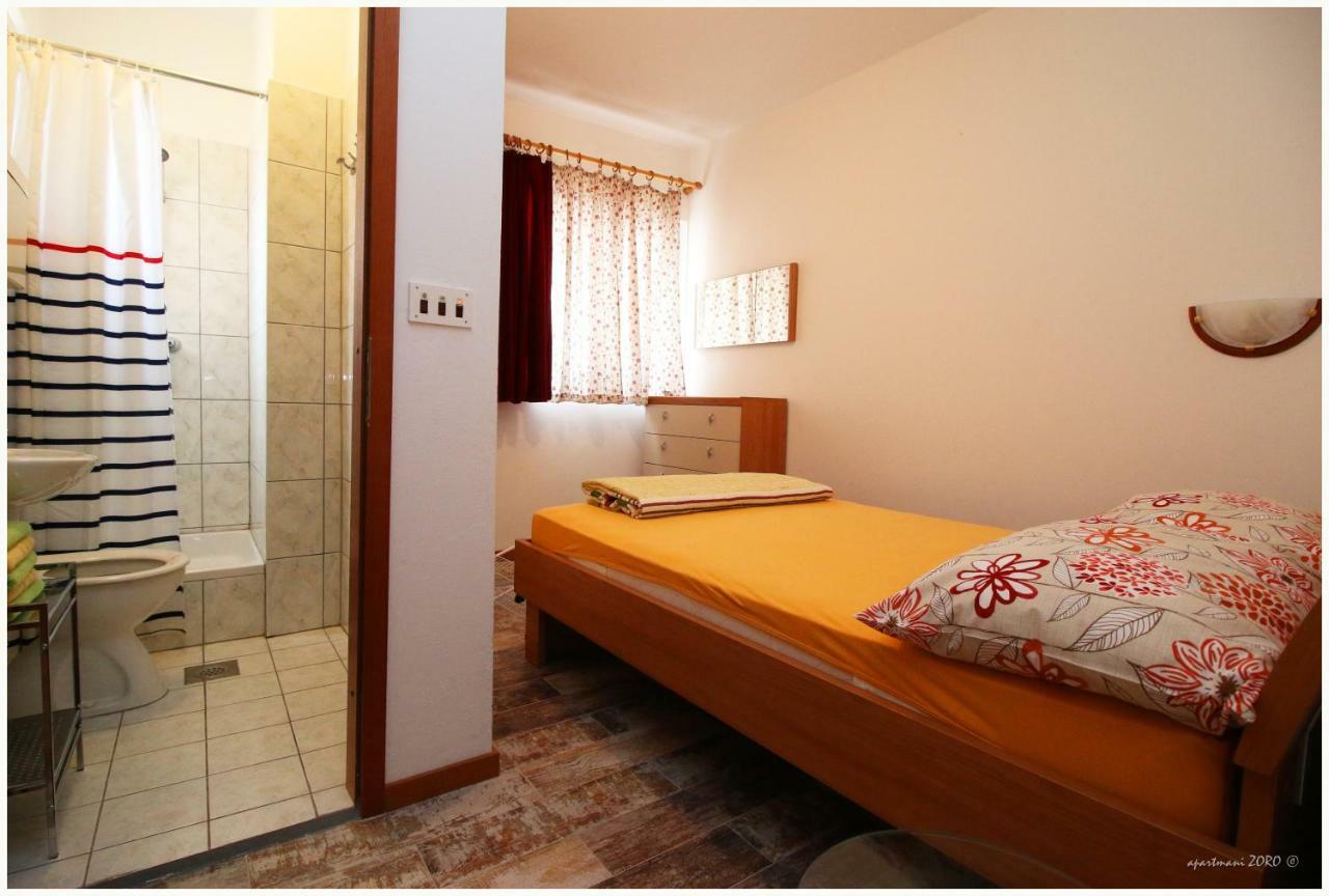 Apartments Zoro Primošten Esterno foto