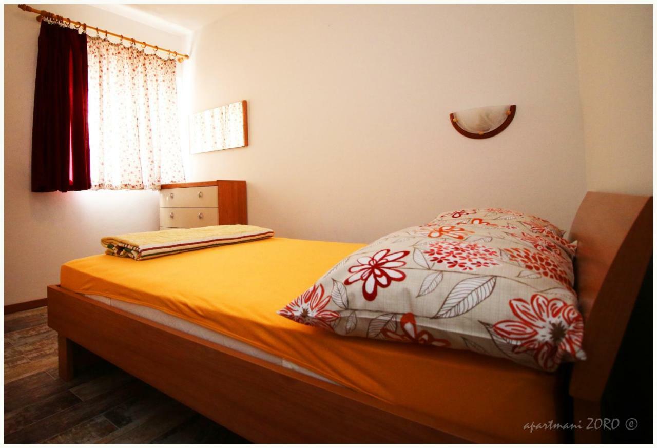 Apartments Zoro Primošten Esterno foto