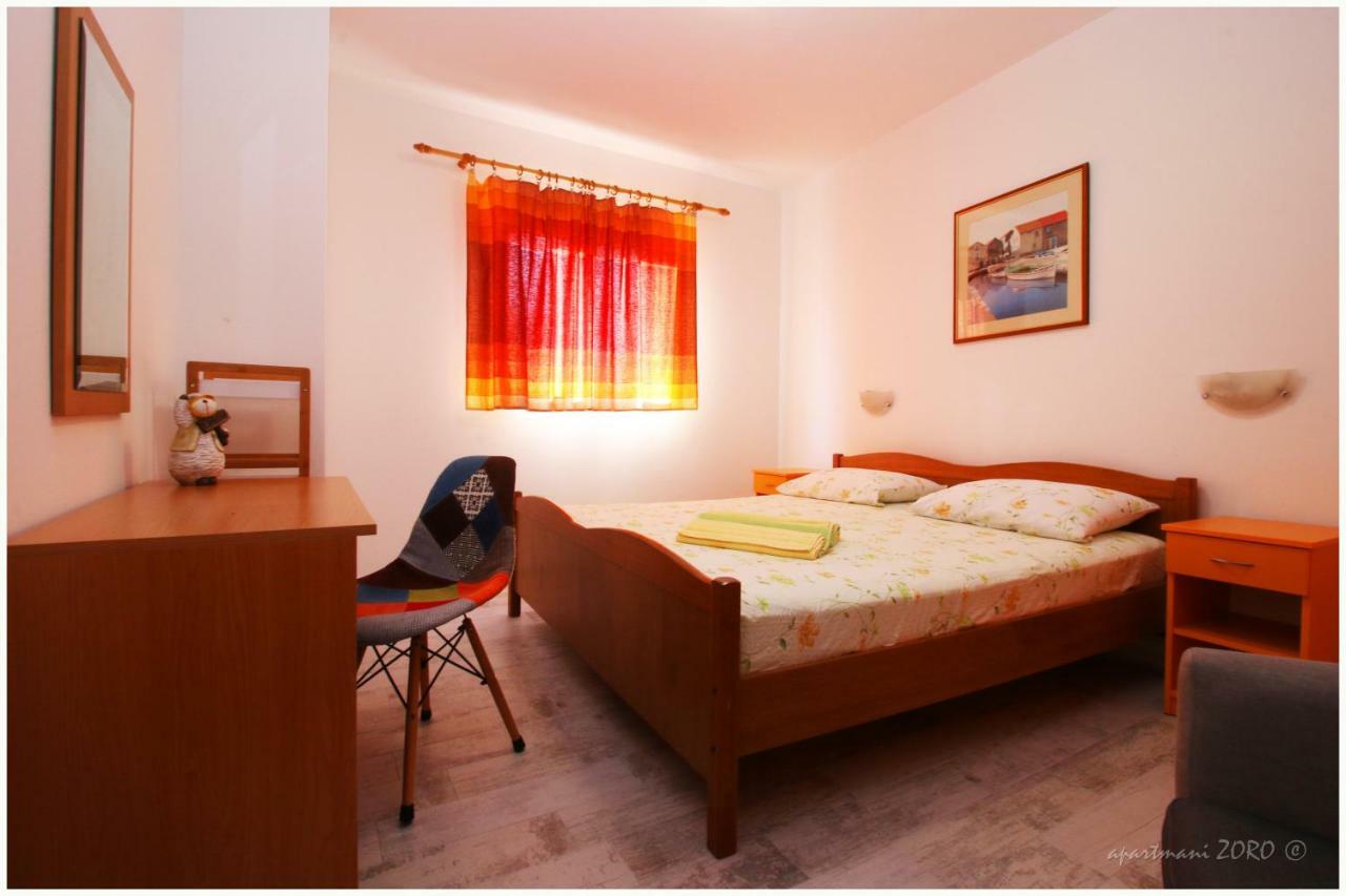 Apartments Zoro Primošten Esterno foto