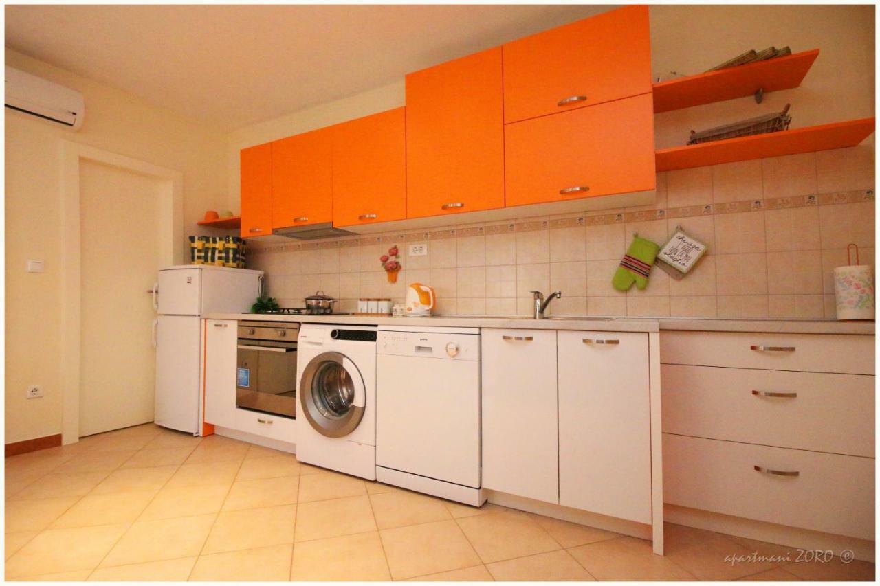 Apartments Zoro Primošten Esterno foto